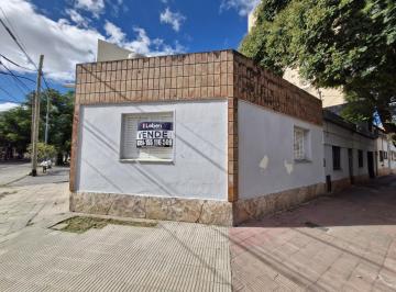 Casa · 65m² · 3 Ambientes · B° Alberdi - 2 Dorm. - Ocaña 95 Esquina 27 de Abril