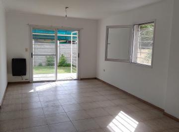 PH · 122m² · 4 Ambientes · 1 Cochera · PH en Alquiler - 2 Dorm. 2 Baños - 255 m² - Ringuelet