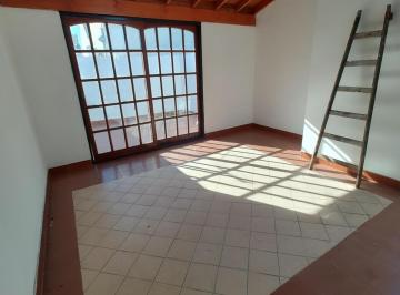 PH · 60m² · 3 Ambientes · PH en Venta - 2 Dorm. 1 Baño - 90 m² - Lanús Este