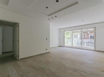 Departamento · 84m² · 4 Ambientes · 1 Cochera · Departamento 4 Ambientes Venta Flores Cochera