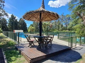 Quinta vacacional · 120m² · 3 Dormitorios · 3 Cocheras · Venta Casa Quinta 4 Amb Lote 4513 m² 20 de Junio.
