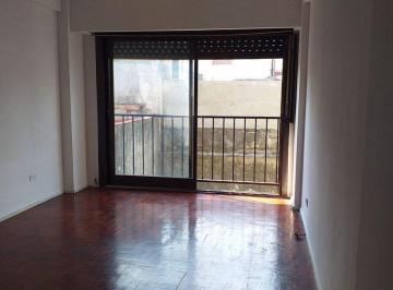 Departamento · 27m² · 1 Ambiente · Alquiler Monoambiente en Parque Patricios