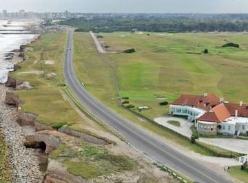 Terreno · 730m² · Lote en Venta Barrio Privado Golf Miramar Links