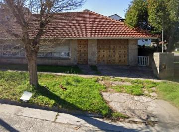 Casa · 90m² · 3 Ambientes · Casa en Venta - 2 Dorm. 2 Baños - 150 m² - Mar del Plata
