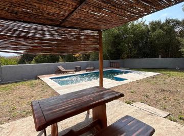 Quinta vacacional de 4 ambientes, La Falda · Alquiler Temporario Cabaña Para 5 Personas en La Falda