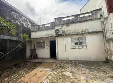 Terreno · 135m² · Terreno con 2 Unidades a Refaccionar o Demoler