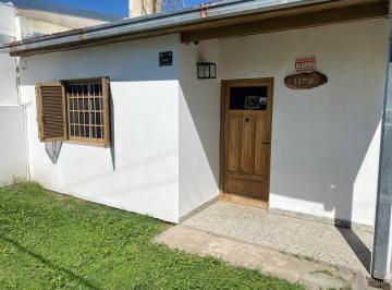 Casa · 70m² · 3 Ambientes · 1 Cochera · Casa en Alquiler en Melchor Romero