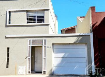PH · 90m² · 3 Ambientes · 1 Cochera · Excelente Duplex de 3 Ambientes con Cochera y Parrilla - Apto Crédito Bancario