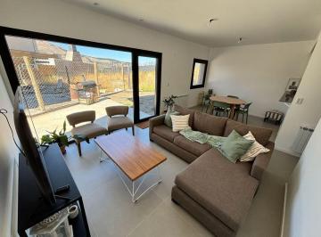 Casa · 88m² · 3 Ambientes · Casa en Esquel