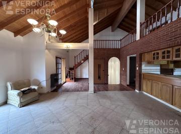 Casa · 500m² · 4 Ambientes · 10 Cocheras · Edificio Comercial en Venta en Ramos Mejia Sur