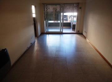 Departamento · 70m² · 3 Ambientes · Departamento en Flores