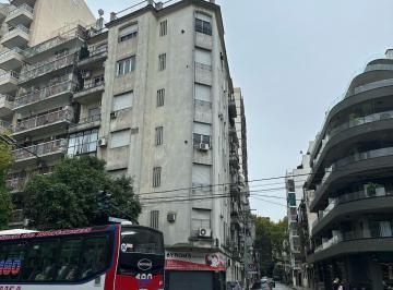 Departamento de 3 ambientes, Caballito · Departamento de 3 Ambientes con Balcón Al Frente en Alquiler – Caballito