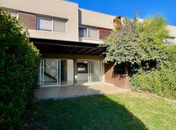Casa de 5 ambientes, Tigre · Dúplex con 3 Dorm. + Jardín en Venta con Renta en Lago Escondido