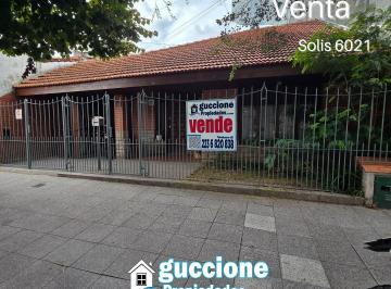 Casa de 3 ambientes, Mar del Plata · Chalet 3 Ambientes Mas 2 Deptos Uno en Planta Alta a Terminar