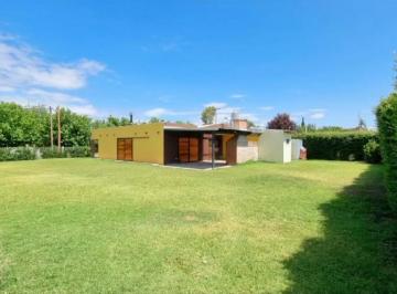 Casa · 153m² · 5 Ambientes · 2 Cocheras · Propiedad en Venta en Zona de Las Paredes - San Rafael