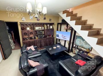 PH · 110m² · 5 Ambientes · Venta PH 5 Ambientes Parque Chacabuco Patio Balcón Terraza