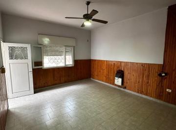 Casa de 5 ambientes, Córdoba · Alquilo Amplia Casa de 3 Dorm.