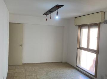 Departamento · 60m² · 3 Ambientes · Venta Departamento 2 Dorm. en El Centro.