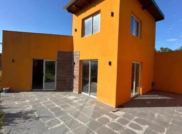 Casa · 95m² · 3 Ambientes · Casa en Venta - 2 Dorm. 1 Baño - 405 m² - La Caleta