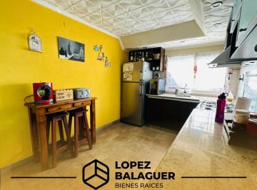 PH · 113m² · 4 Ambientes · PH en Al Contrafrente de 4 Ambientes 3 Dorm., Patio y Quincho