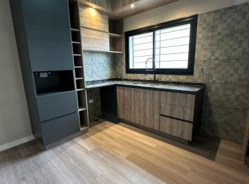 Casa de 6 ambientes, Córdoba · Casa a Estrenar - 3 Dor - Villa Cabrera!