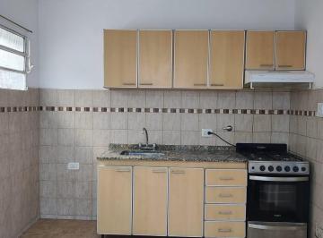 PH de 3 ambientes, Lanús · Venta PH 3 Ambientes con Terraza, Refaccionado y Sin Expensas – Remedios de Esca