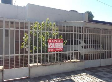 Casa de 8 ambientes, Córdoba · *casa*3 Dorm.*1 Cochera.
