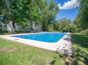 Casa · 129m² · 4 Ambientes · 1 Cochera · Venta Casa 3 Lotes Las Brisas Pilar Pileta Crédito