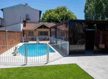 Casa · 45m² · 1 Ambiente · 2 Cocheras · Casa en Venta Monte Grande Centro Apto Desarrollo