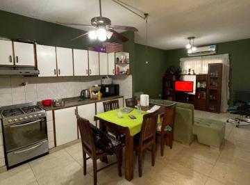 Casa · 77m² · 5 Ambientes · 1 Cochera · Tu Duplex Soñado en Grand Bourg - Apto Credito