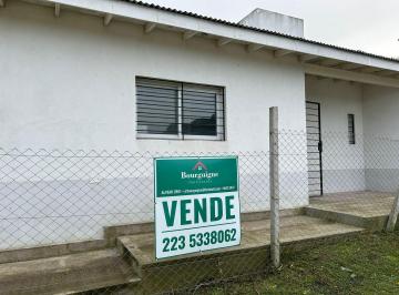 Casa · 64m² · 2 Ambientes · Casa 2 Ambientes en Venta en Los Acantilados