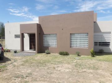 Casa de 4 ambientes, Bahía Blanca · Alquilo Casa Quinta en Bordeau Hermoso Lugar y Seguro
