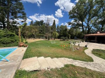 Quinta vacacional · 129m² · 3 Ambientes · Encanto Histórico Rodeado de Naturaleza – Casa con Arboleda