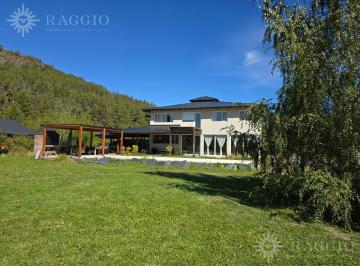Casa · 240m² · 7 Ambientes · 1 Cochera · Casa de 7 Ambientes en El Bolsón (Fc - 186)