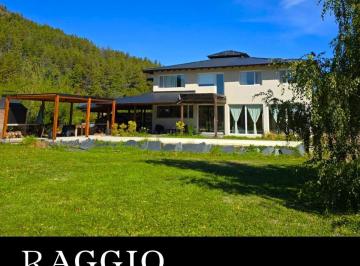 Casa · 240m² · 7 Ambientes · 1 Cochera · Casa de 7 Ambientes en El Bolsón (Fc - 186)