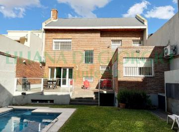 Casa de 5 ambientes, Belgrano · 4 Dorm + Dependencia | Jardín con Pileta