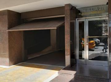 Garage · 16m² · Cochera en Bv Illia y Chacabuco, Nueva Córdoba