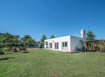 Casa · 72m² · 1 Ambiente · Casa Tipo Loft con Gran Parque y Pileta en El El Cazador - Escobar