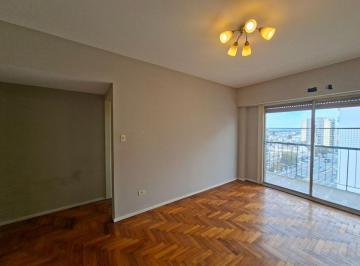 Departamento · 38m² · 2 Ambientes · Venta Depto 2 Amb, Avellaneda, Piso Alto, Balcon, Luz