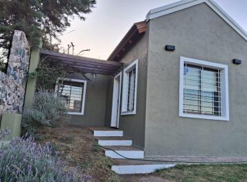 Casa · 80m² · 6 Ambientes · 2 Cocheras · Casa en Venta en La Calera Apto Credito