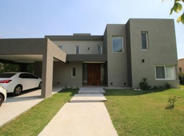 Casa · 224m² · 5 Ambientes · 2 Cocheras · Venta Casa a Estrenar Haras San Pablo G. Rodriguez