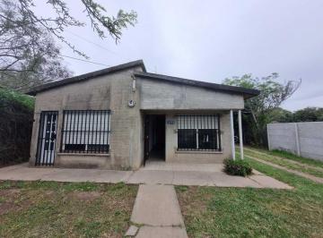 Casa · 58m² · 2 Ambientes · 2 Cocheras · Casa en Venta de Dos Dorm. en Timbúes