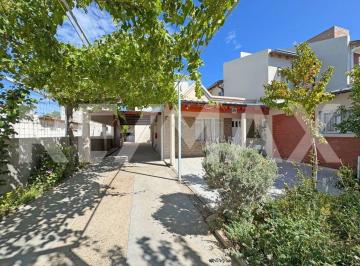 Departamento · 375m² · 2 Ambientes · 1 Cochera · Complejo de 6 Departamentos en Las Grutas