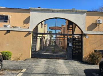 PH · 73m² · 3 Ambientes · 1 Cochera · Venta PH 3 Ambientes en Lomas de Zamora
