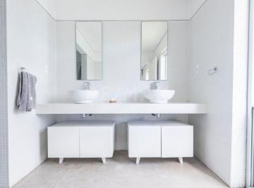 Casa · 250m² · 6 Ambientes · 2 Cocheras · Alquiler Viñedos de La Tahona 4 Dorm. 3 Baño