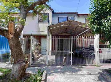 Casa · 100m² · 4 Ambientes · 1 Cochera · Venta Duplex 4 Ambientes en Grand Bourg