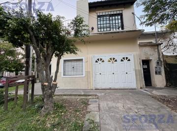 PH · 110m² · 4 Ambientes · 1 Cochera · PH en Muñiz