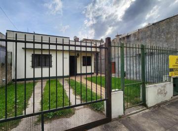 PH · 71m² · 3 Ambientes · 1 Cochera · Venta. PH Tipo Casa. 3 Ambientes. Boulogne Sur Mer. Garaje. Jardín.