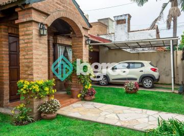 Casa de 7 ambientes, Salta · Casa en Venta de 5 Dorm., en Grand Bourg, Salta