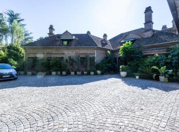 Casa de 4 ambientes, San Isidro · Espectacular Casa en El Corazón de La Horqueta